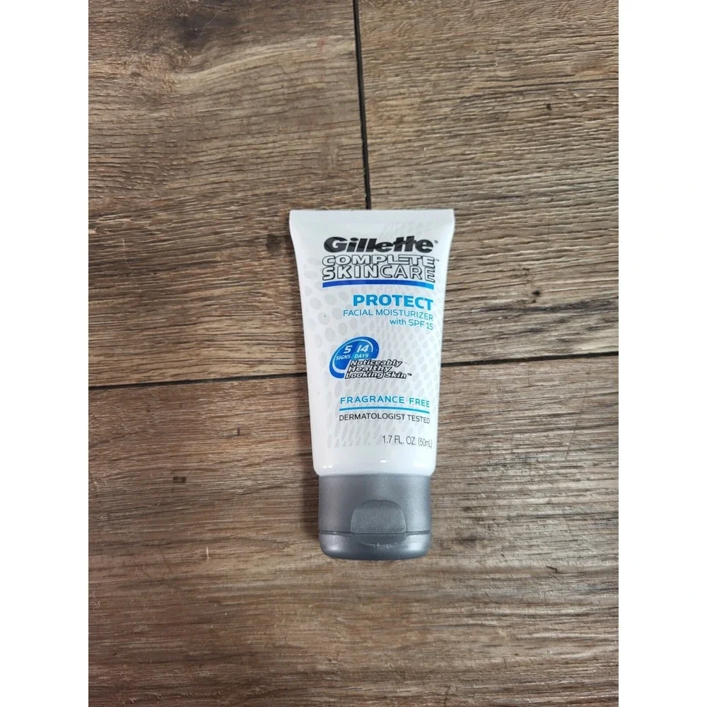 Vintage Gillette Complete Skincare Protect Facial Moisturizer 1.7 Oz New
